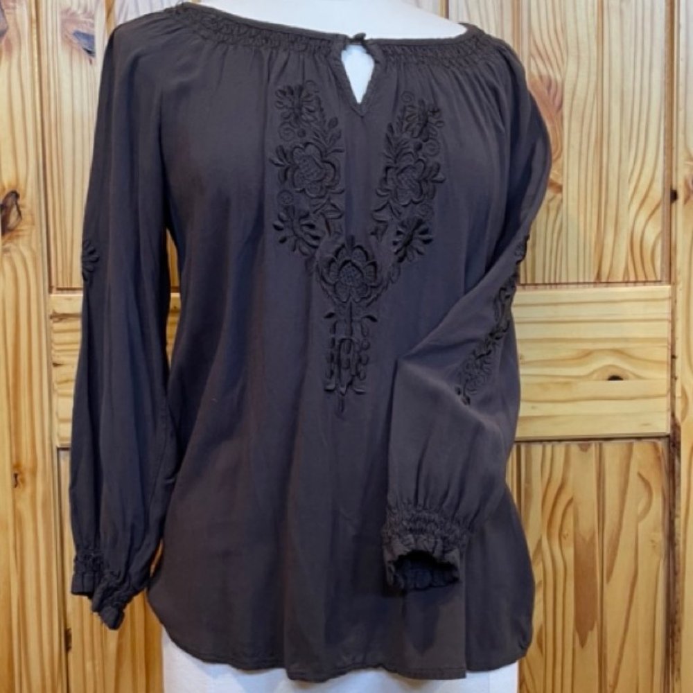 Urban Mango peasant style brown embroidered L